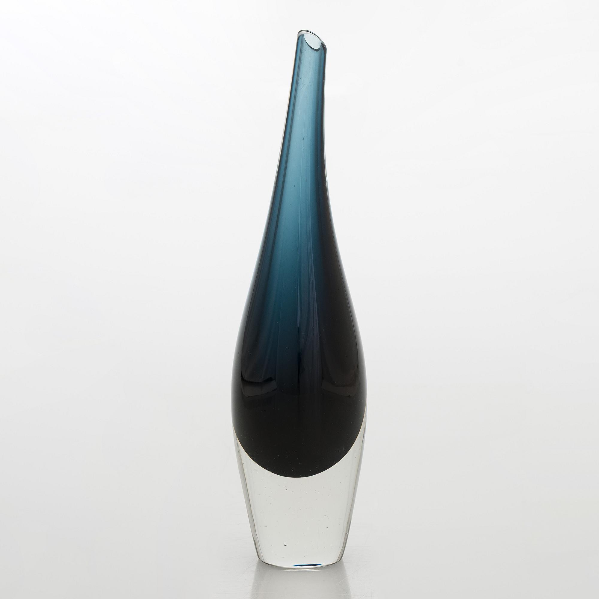 Tapio Wirkkala, A glass vase, signed Tapio Wirkkala Iittala 3299.