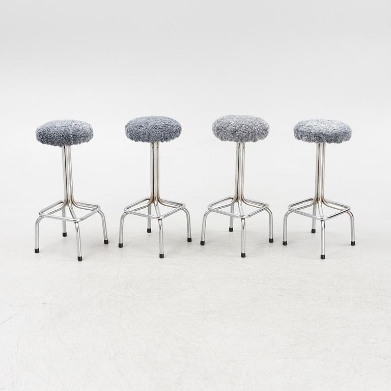 A set of four bar stools, mid 20th Century.