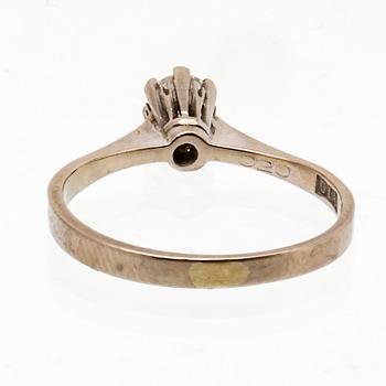 Ring 18K whitegold 1 brilliant-cut Diamond 0,20 ct engraved.