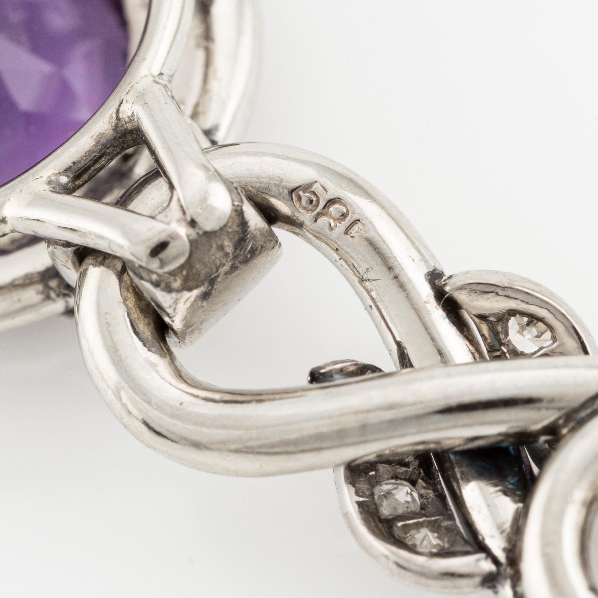 Bracelet, 14K white gold with amethysts and diamonds.