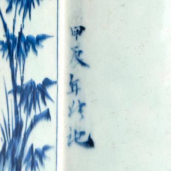 A blue and white Transitional vase/chopstick-holder, 17th Century.