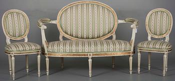 SOFFGRUPP, en soffa, stolar, 2 st, karmstolar, 2 st och ett bord, gustaviansk stil, 1800-talets slut.