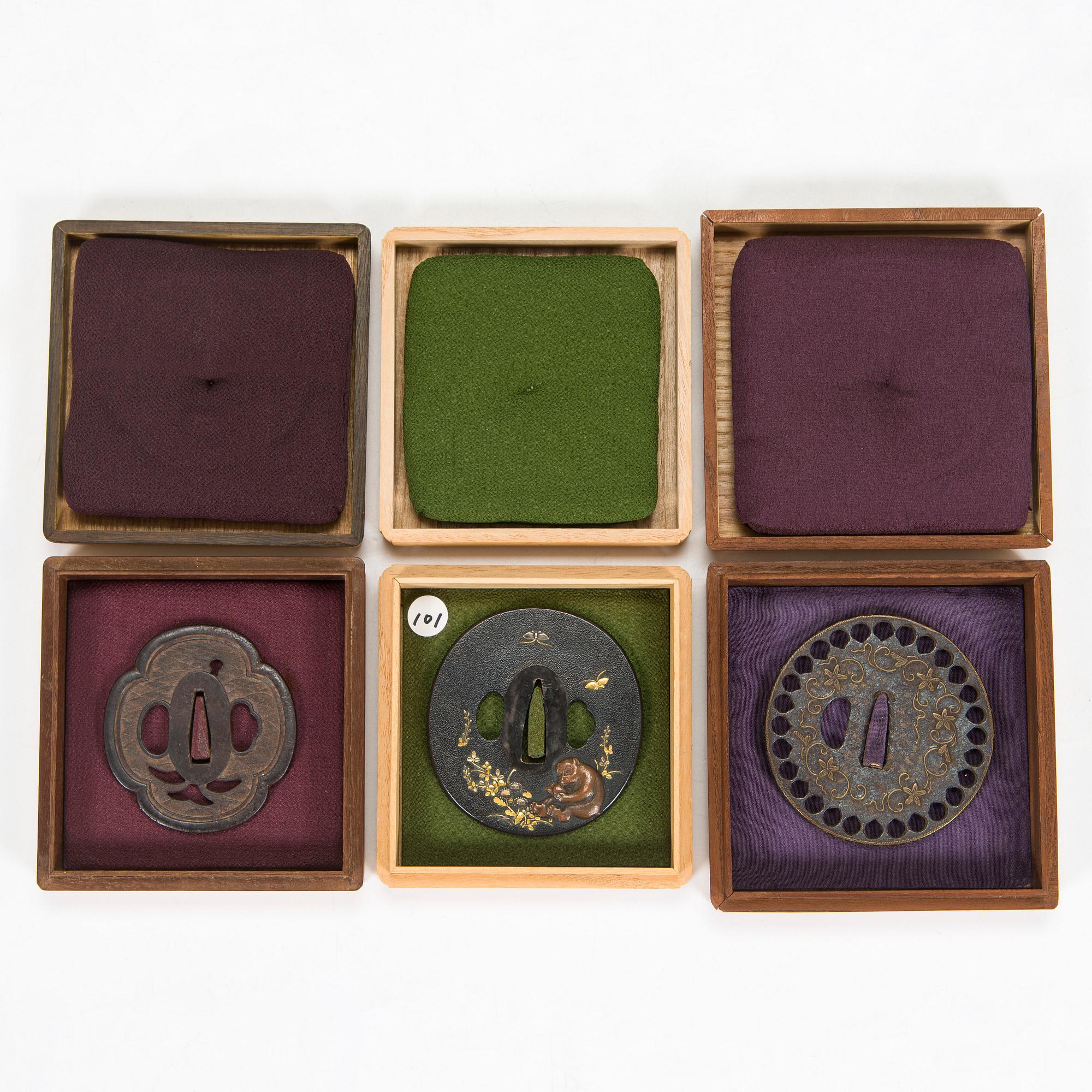Tsuba, 3 st, Japan, Edo.