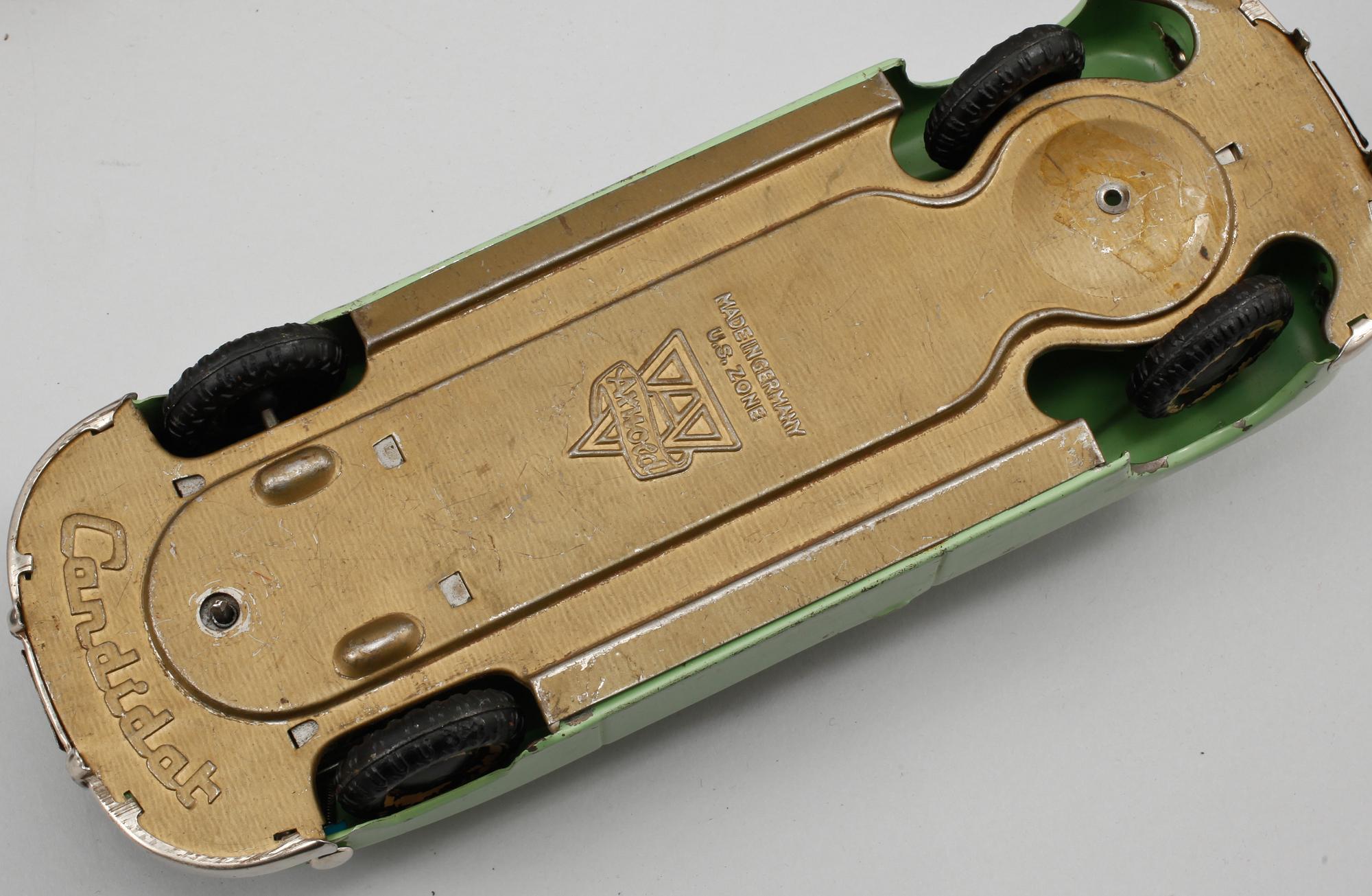 PARTI LEKSAKER, 4 st, 1900-talets andra hälft.