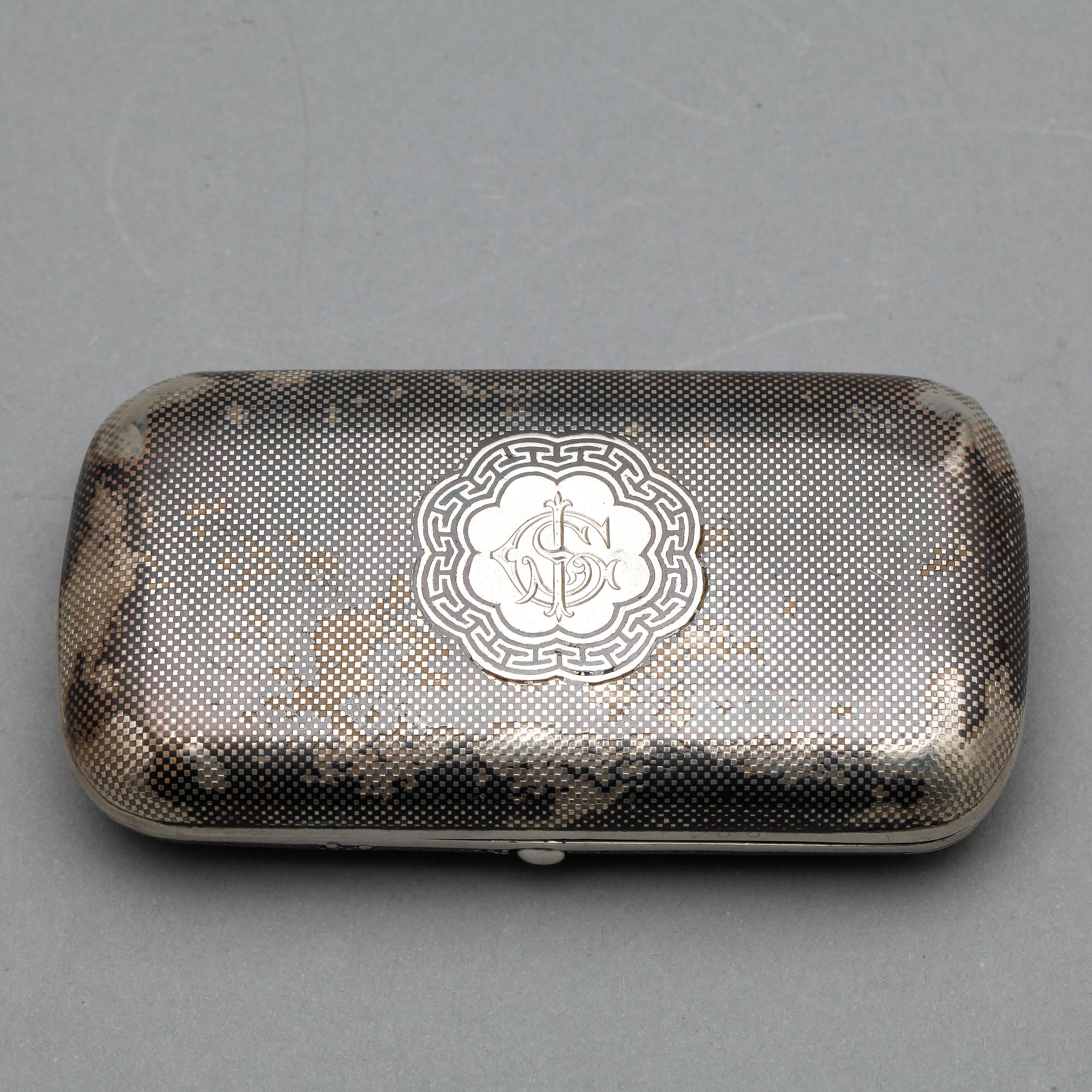 DOSA, silver, Ryssland, kontrollmärkning Viktor Vasilyevich Savinsky, Moskva, 1873. Vikt ca 122g.