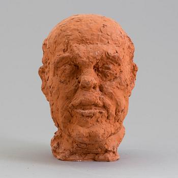 ASMUND ARLE, Sculpture, terracotta, signed Asmund Arle and dated 1977.