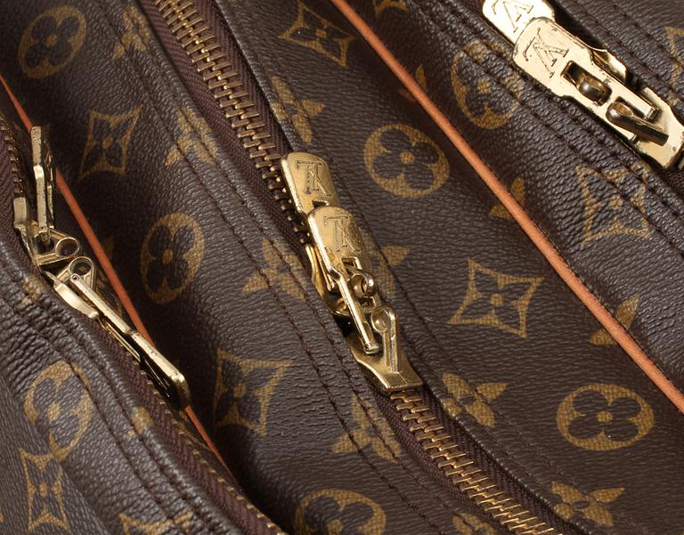 RESVÄSKA, "Sac 3 Poches 55", Louis Vuitton.
