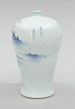 GOLVVAS, porslin, Kina, 1900-/2000-tal.